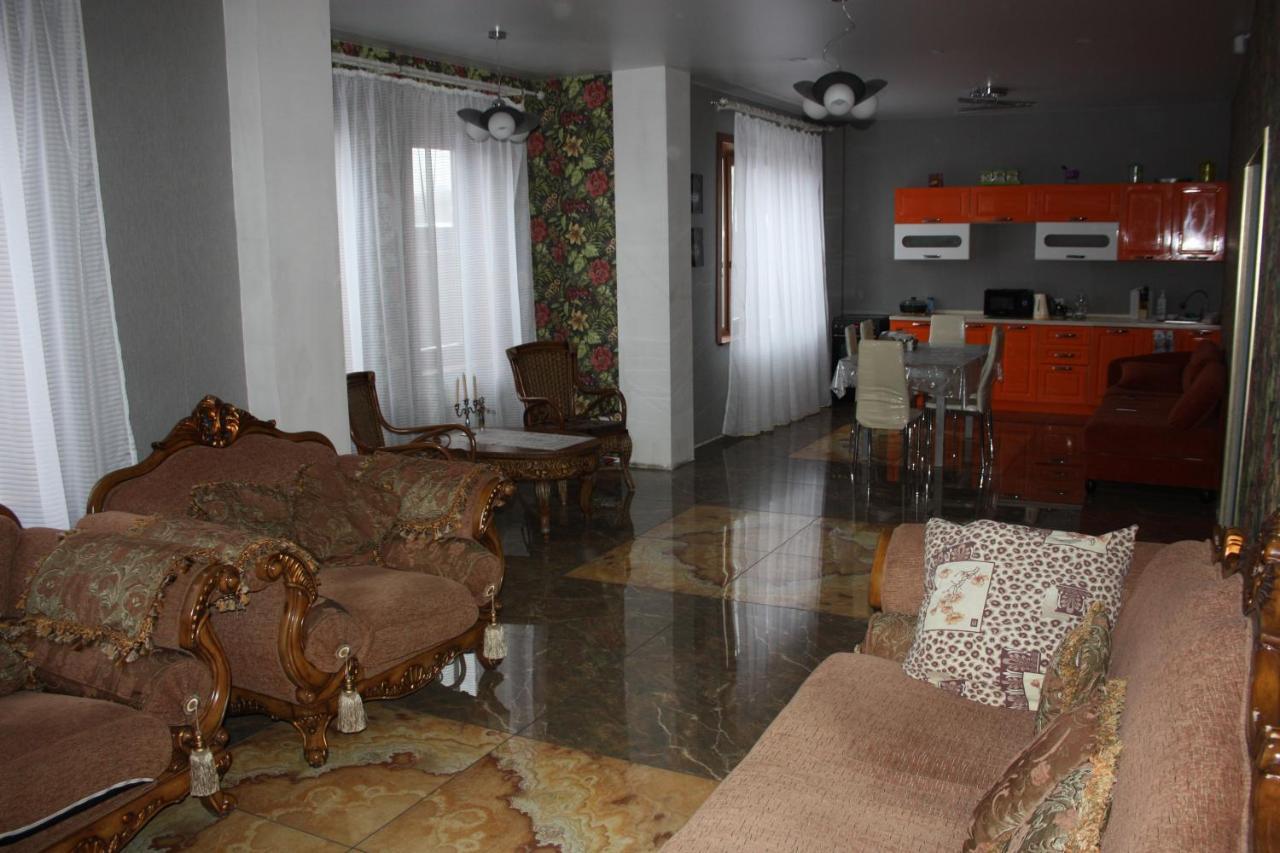 Guest House On Naberezhnaya St Baykalsk Bagian luar foto